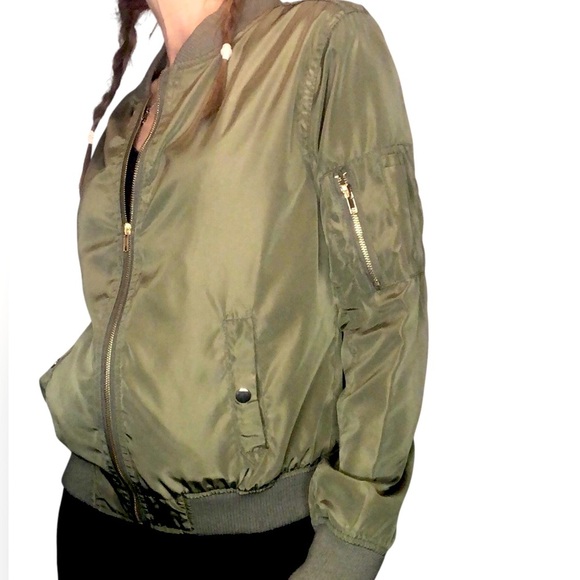Charlotte Russe Jackets & Blazers - Vtg Y2K Charlotte Russe Satin Bomber Jacket Sz M Olive Green Street Grunge Rock